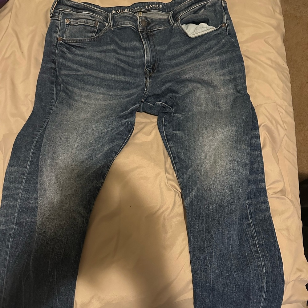 American Eagle pants. Size 38waist 32length. 98%cotton 2%elastane